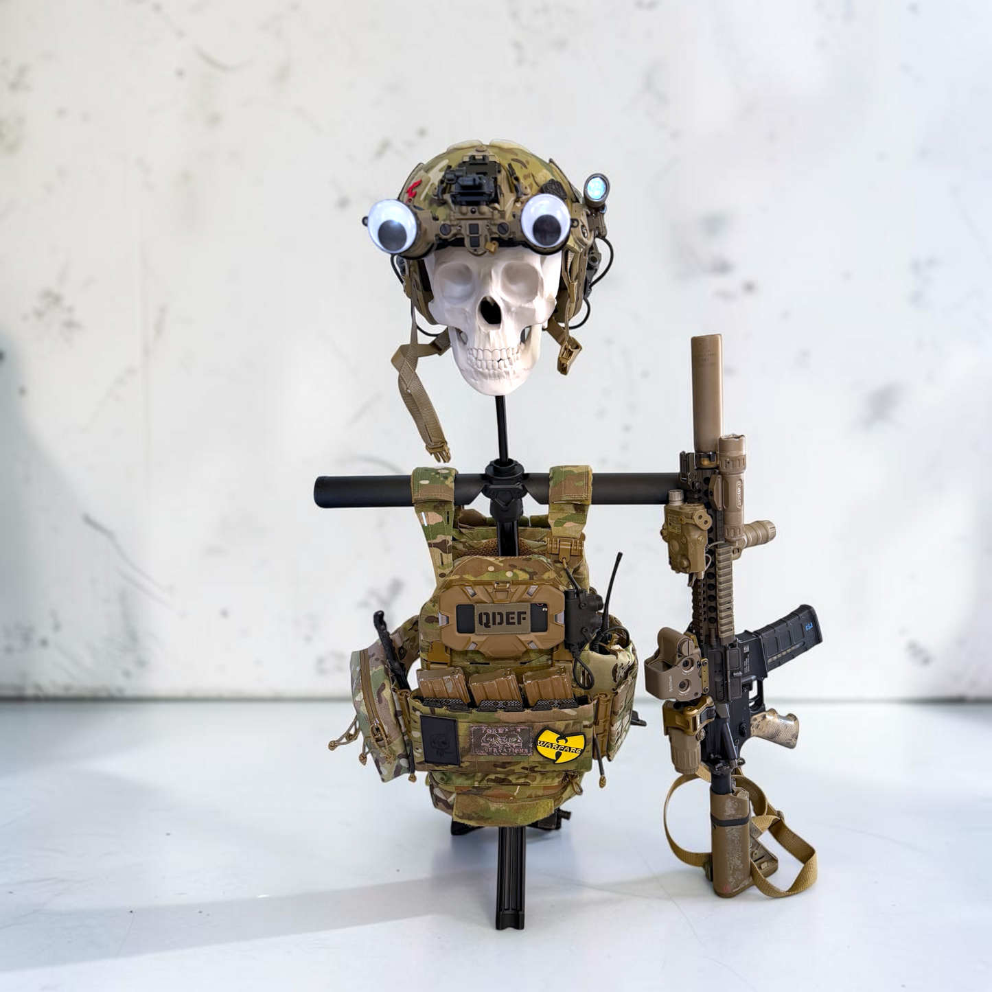 Quad Defense | Helmet Stand - SWIFT Compatible